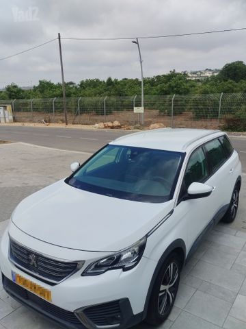 פיג'ו 5008