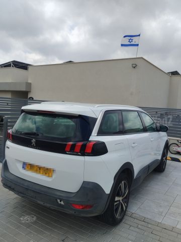 מודעת רכב פיג'ו 5008