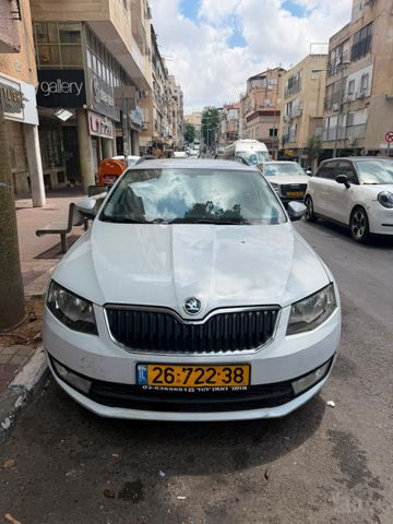 סקודה אוקטביה