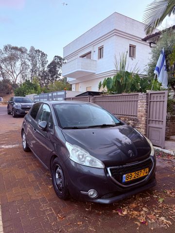 מודעת רכב פיג'ו 208