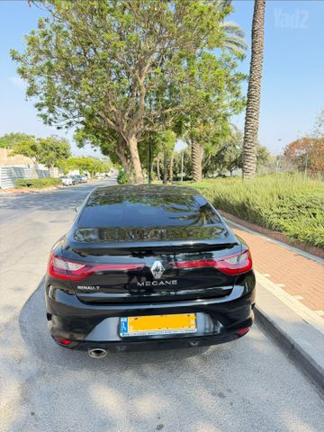 רנו מגאן
