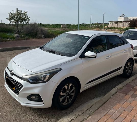 מודעת רכב יונדאי i20
