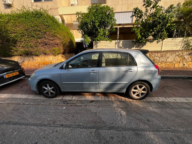 טויוטה קורולה