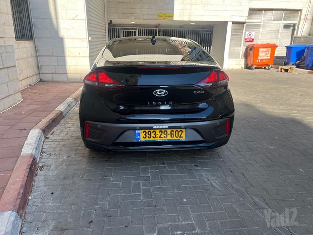 יונדאי איוניק
