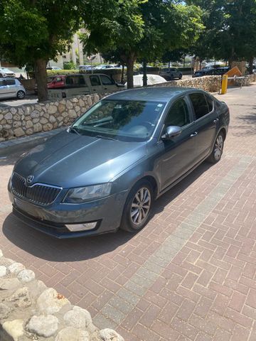 סקודה אוקטביה