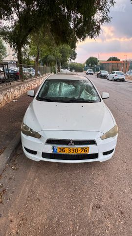 מיצובישי לנסר