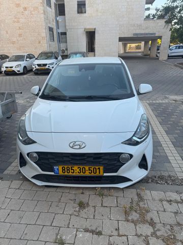 יונדאי i10