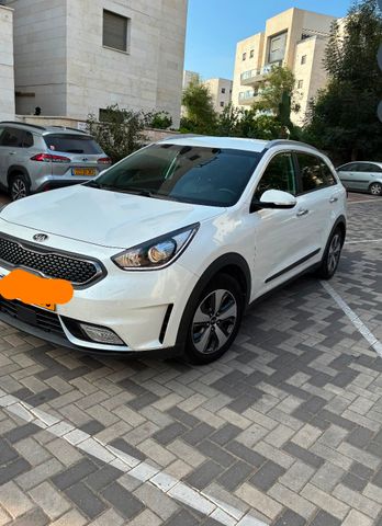 קיה נירו