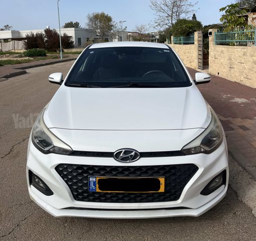 יונדאי i20