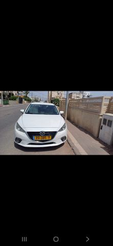 מודעת רכב מאזדה 3