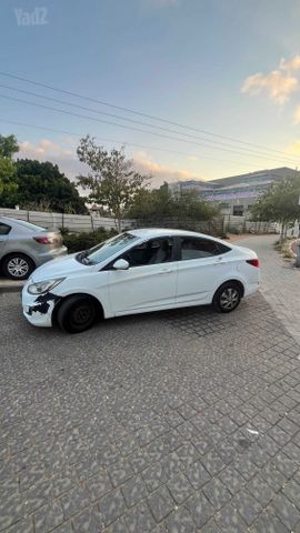 יונדאי אקסנט i25