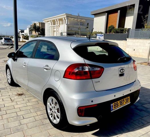מודעת רכב קיה ריו