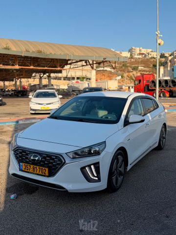יונדאי איוניק