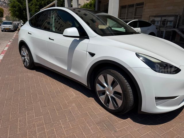 טסלה מודל Y