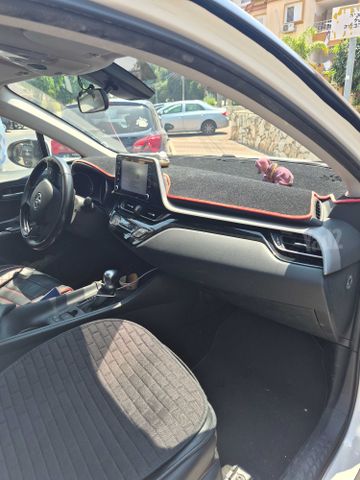טויוטה C-HR