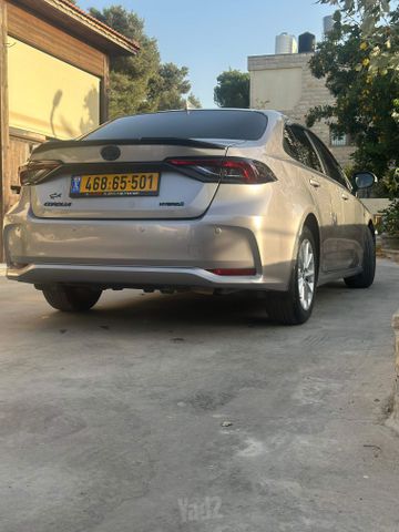 טויוטה קורולה