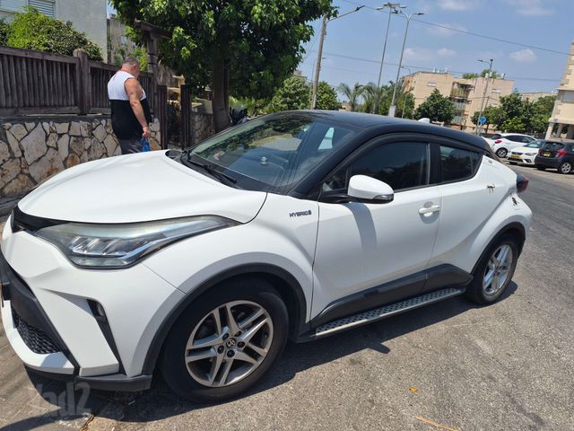 טויוטה C-HR