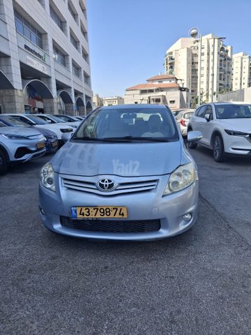 מודעת רכב טויוטה אוריס