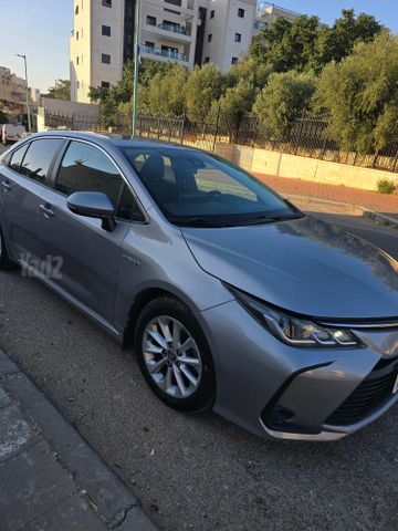 טויוטה קורולה