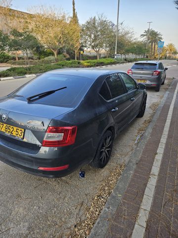סקודה אוקטביה