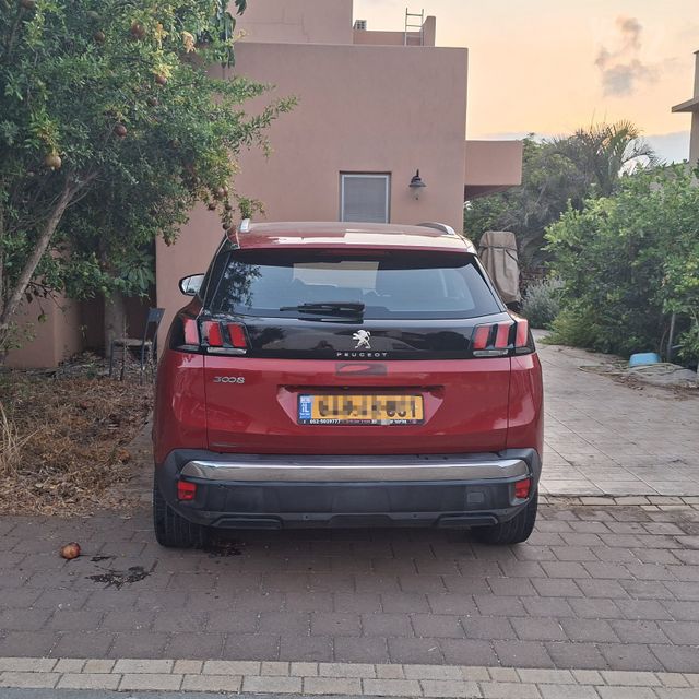 פיג'ו 3008