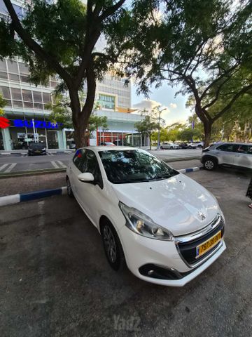 פיג'ו 208