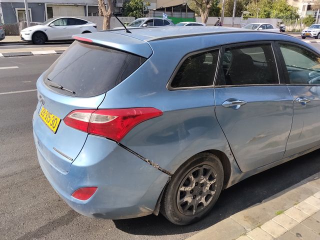 יונדאי i10