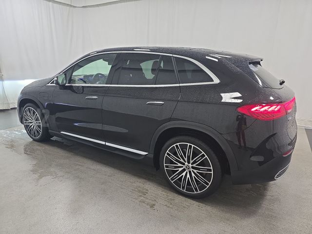 מרצדס-בנץ EQE SUV