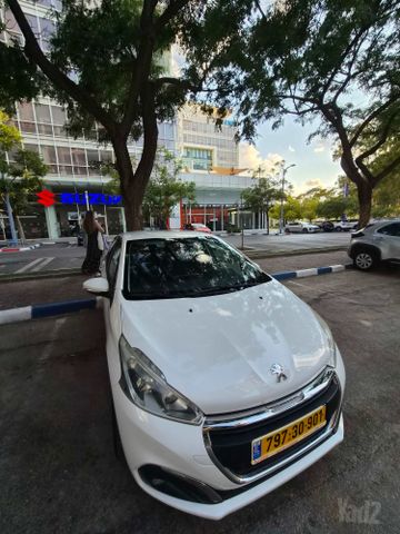 מודעת רכב פיג'ו 208