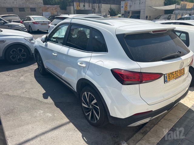 מודעת רכב אם ג'י ZS