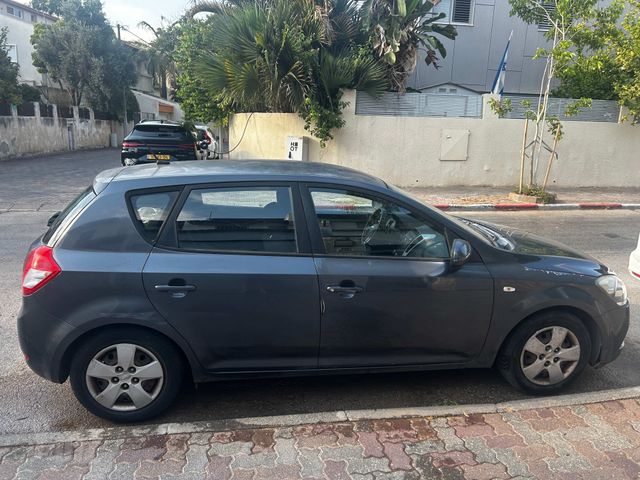 מודעת רכב קיה סיד