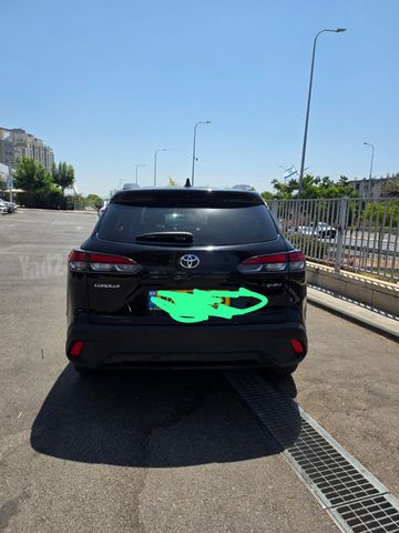 מודעת רכב טויוטה קורולה קרוס