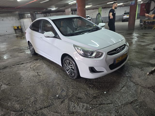 מודעת רכב יונדאי אקסנט i25
