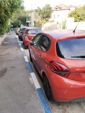 מודעת רכב פיג'ו 208