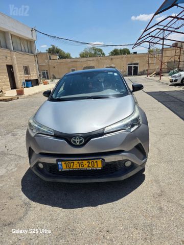 טויוטה C-HR