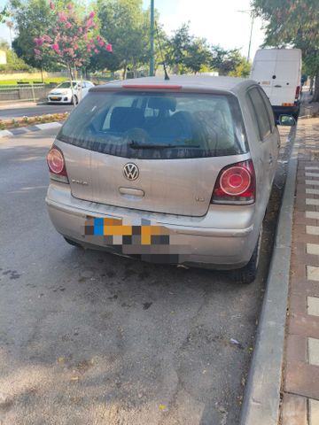 פולו  Comfortline אוט׳ 5 דל 1.4 (80 כ״ס)