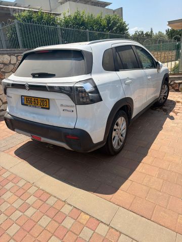 סוזוקי S-Cross