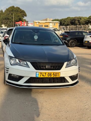 מודעת רכב סיאט לאון