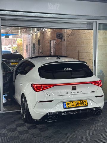 קופרה לאון