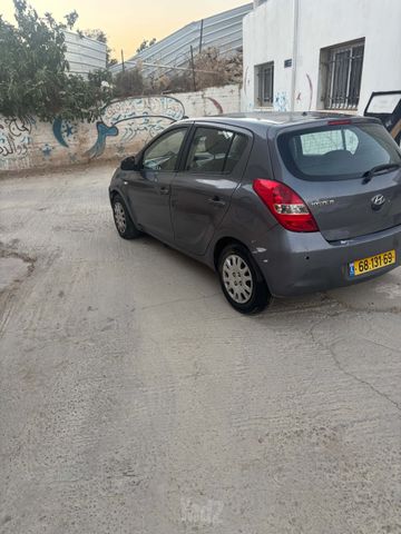 יונדאי i20