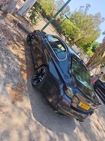 מודעת רכב ב מ וו סדרה 5