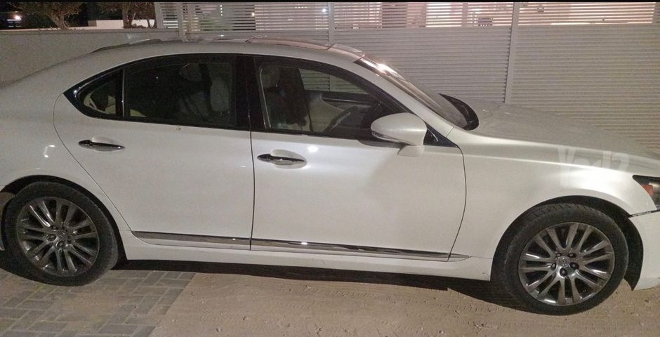 לקסוס LS