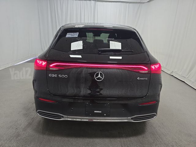מרצדס-בנץ EQE SUV