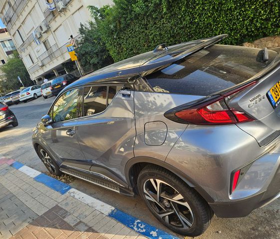 טויוטה C-HR