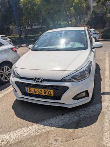 מודעת רכב יונדאי i20