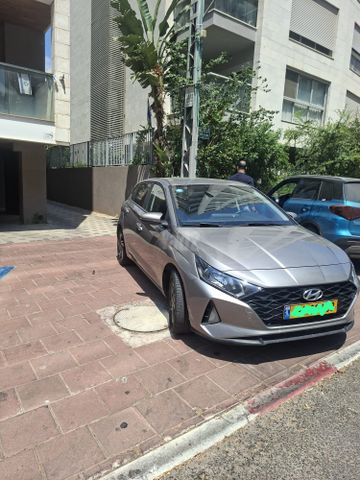 מודעת רכב יונדאי i20