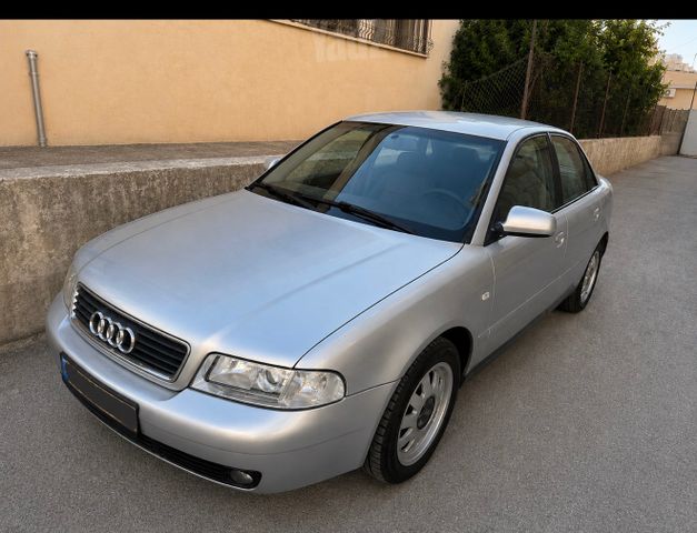 אאודי A4