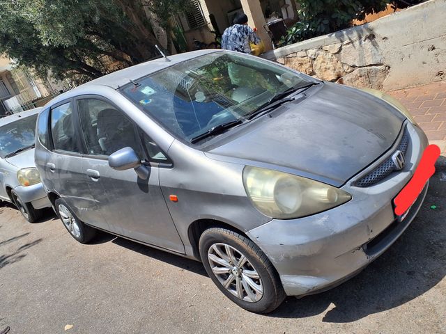 מודעת רכב הונדה ג'אז