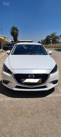 מודעת רכב מאזדה 3