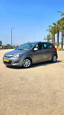 מודעת רכב יונדאי i20